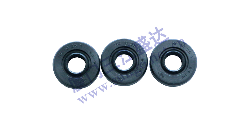 引起丁腈骨架油封脫膠的原因有哪些？